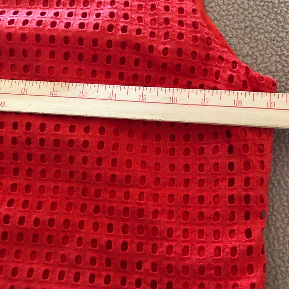 J . Crew Woman’s Size 12 Poppy Red eyelet top - Picture 15 of 15